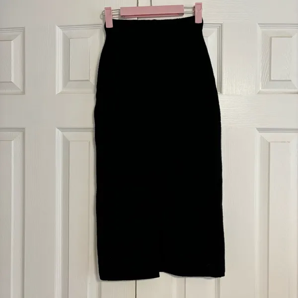 Aritzia Babaton Merino Wool Johan Skirt Black - Image 3