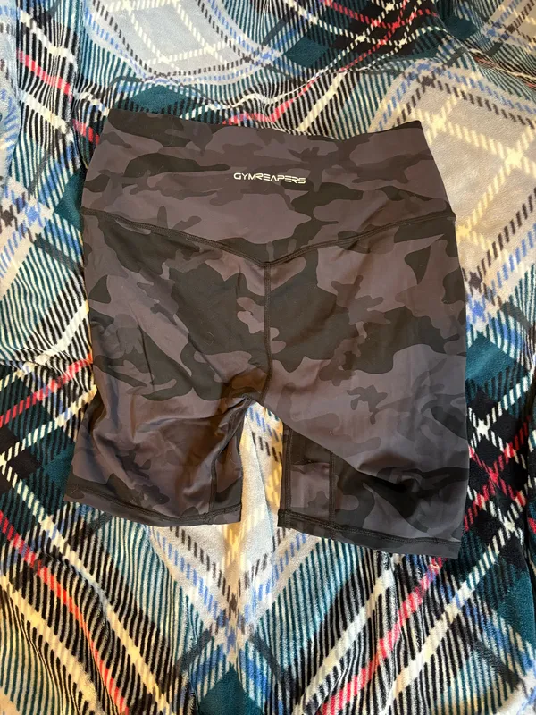 Gymreapers Black Camo Shorts Size M - Image 3