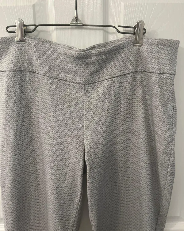 size 14 grey print skinny pants - Image 3