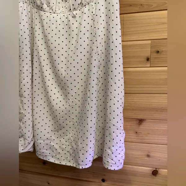 American Eagle Large Polka Dot Smocked Milkmaid Mini Puff Sleeve Dress Preppy - Image 2