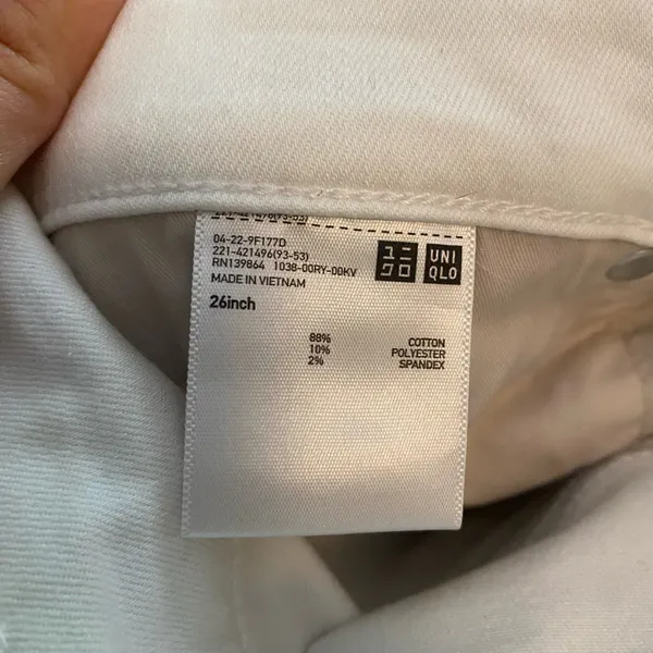 Uniqlo Jeans - Image 4
