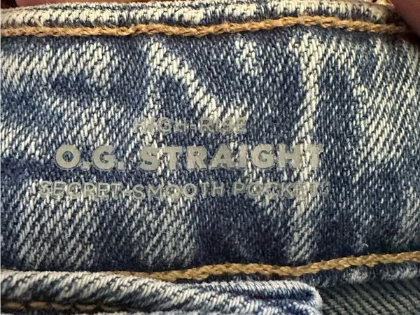 Old Navy High Rise OG Straight Cuffed Denim Jean Short Women’s 12 - Image 4