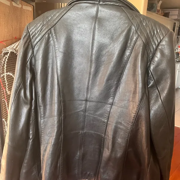 Avanti Black Leather Jacket for Women - Image 9
