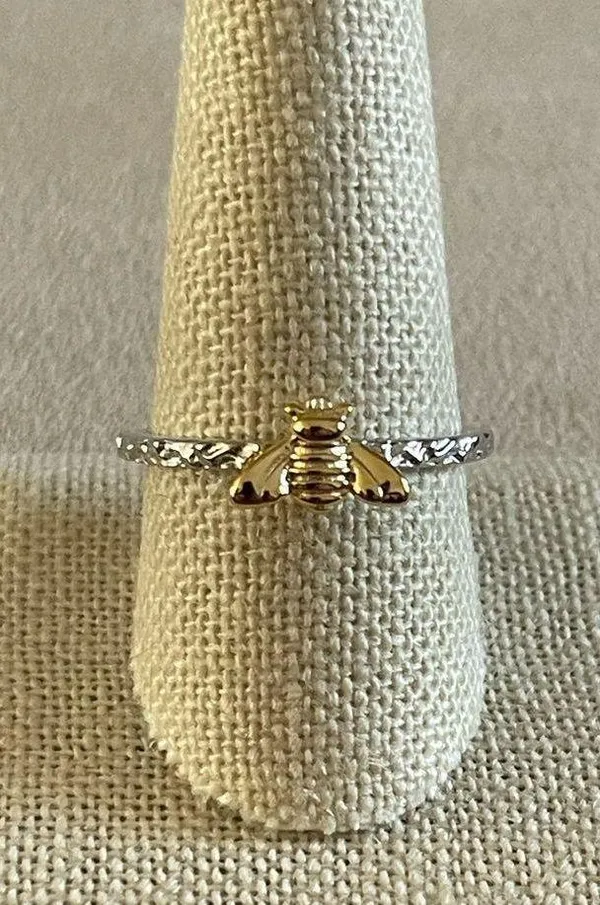 Sterling Silver Bee Two Toned Ring Size 9 - Image 2