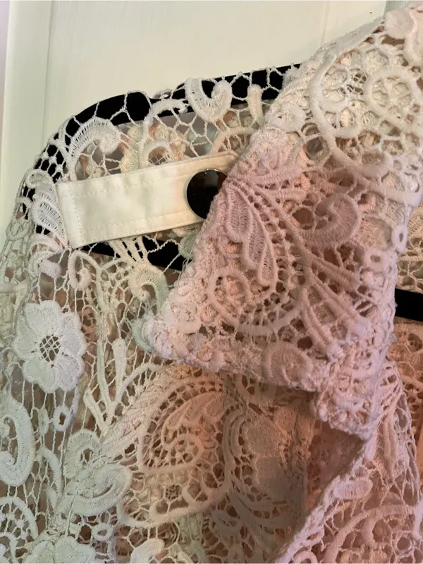 Chico's Cream Lace Longline Trench Coat Sz 2 Chicos sizing - Image 5
