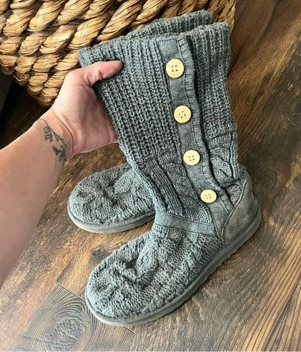 UGG Australia Leland Women's U.S Size 8 Gray Knit Tall or Fold Over Anke Boots - Image 2