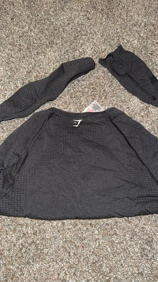 Gymshark Leggings and Longsleeve Top Set - Image 3