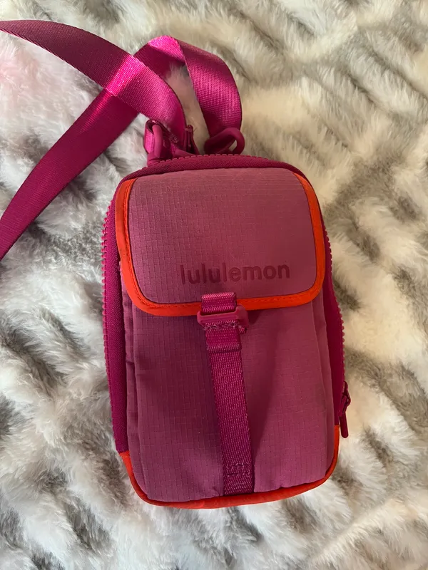 Lululemon Crossbody Bag - Image 3