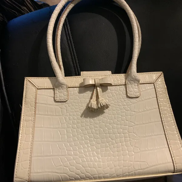 Preloved Liz Claiborne vintage 90’s faux leather‎ cream purse - Image 2