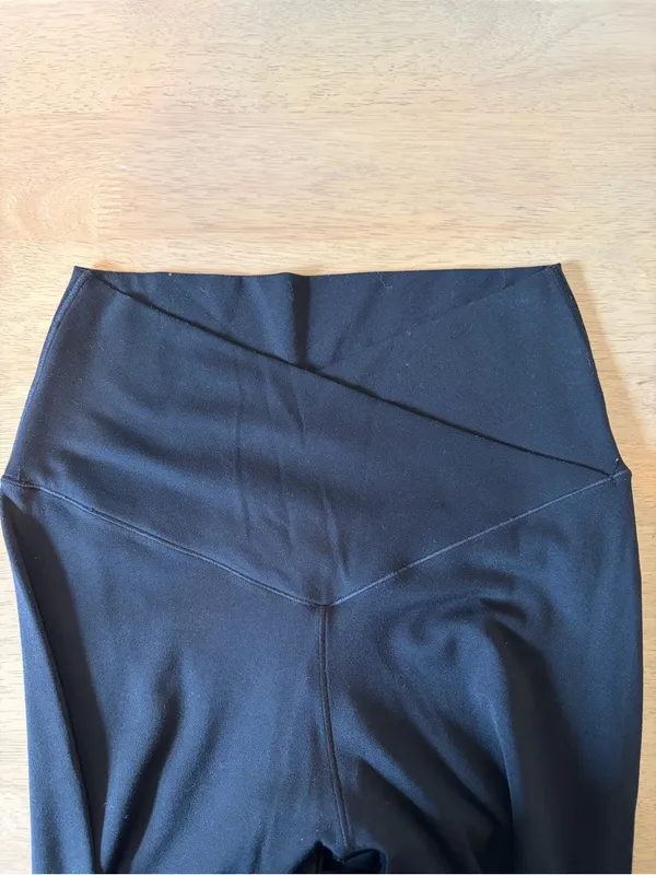 OFFLINE By Aerie Real Me High Waisted Crossover Flare Legging. Black. Medium. - Image 8