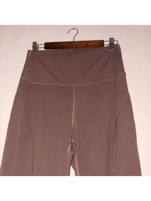 Gold Hinge High-Rise Athletic Flare Leggings - Brown - yoga pants L - Image 2