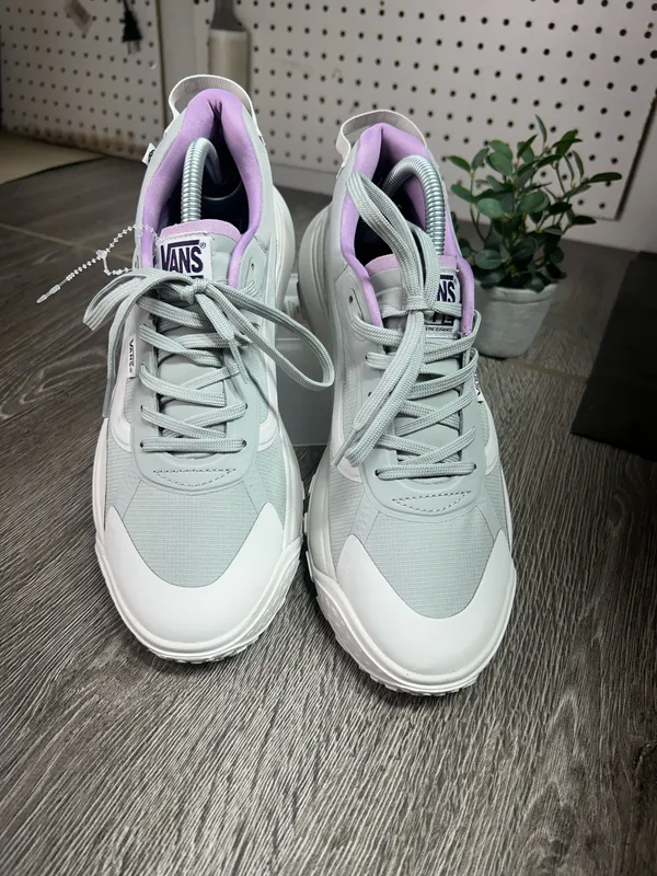 Vans MTE crosspath women sneakers sz10 - Image 2