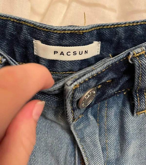 Eco Two-Tone 90’s Boyfriend Jeans - Image 4