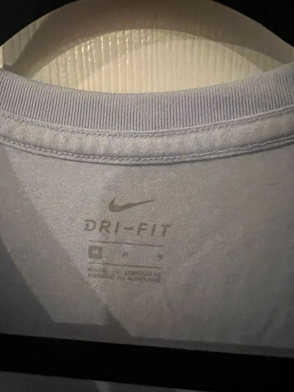 Nike Tshirt - Image 2