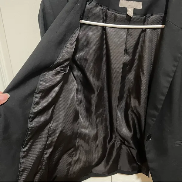 H&M Elegant Black Blazer - Image 5