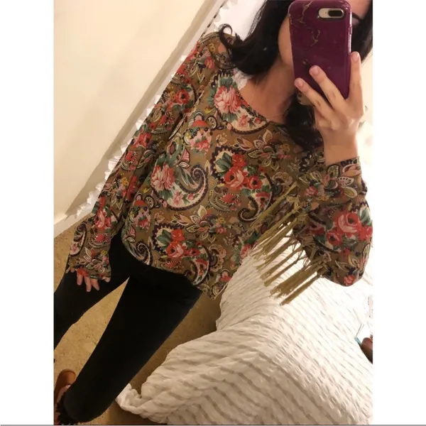 Boho-Chic Cotton Candy Paisley Fringe Top – Size Large - Image 7