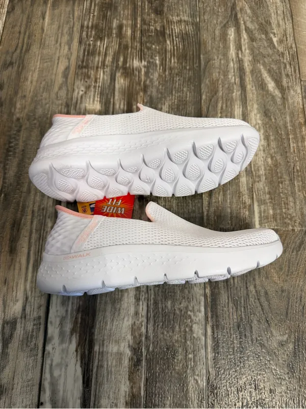 Skechers Women's Slip-On Go Walk Sneakers in White and Light Pink Size 7.5 - Image 13