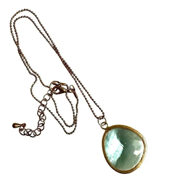 Gold tone and green pendant necklace - Image 4