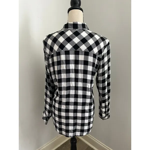 Buffalo Plaid Button Down Shirt sz Large Black White Preppy Minimalist Timeless - Image 5
