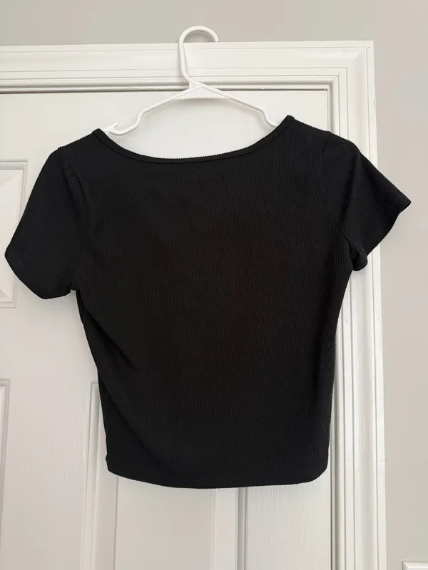 Hollister Ribbed Baby Tee Cropped - Image 2
