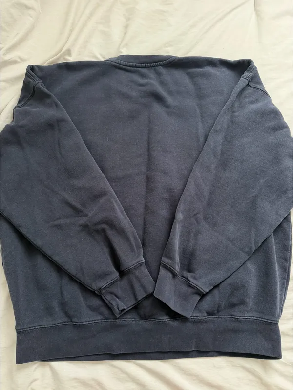 Brandy Melville Malibu Crewneck - Image 3