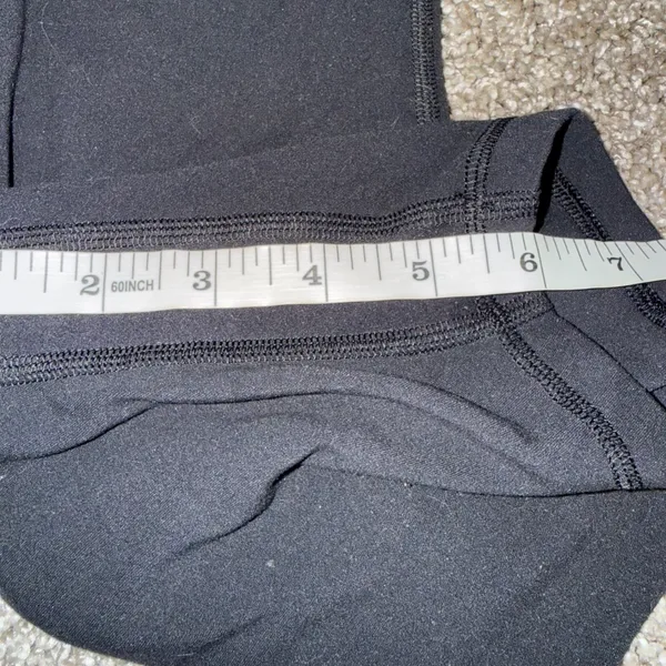 Lululemon Align High-Rise Short Women 2 Black Excellent 6" Inseam Nulu Yoga - Image 3