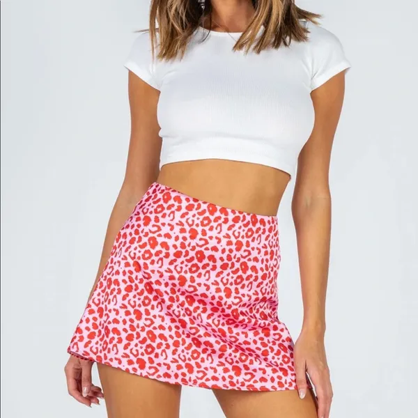 Princess Polly Quinny Pink Leopard Mini Skirt Size 4 - Image 3