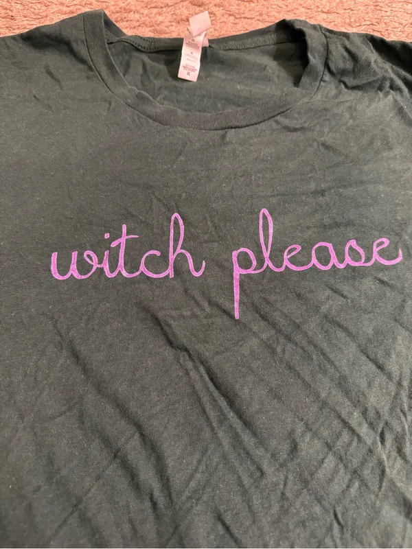 Chic Soul Forest Dark Green ‘Witch Please’ Halloween Graphic Tee Shirt - size XL - Image 4