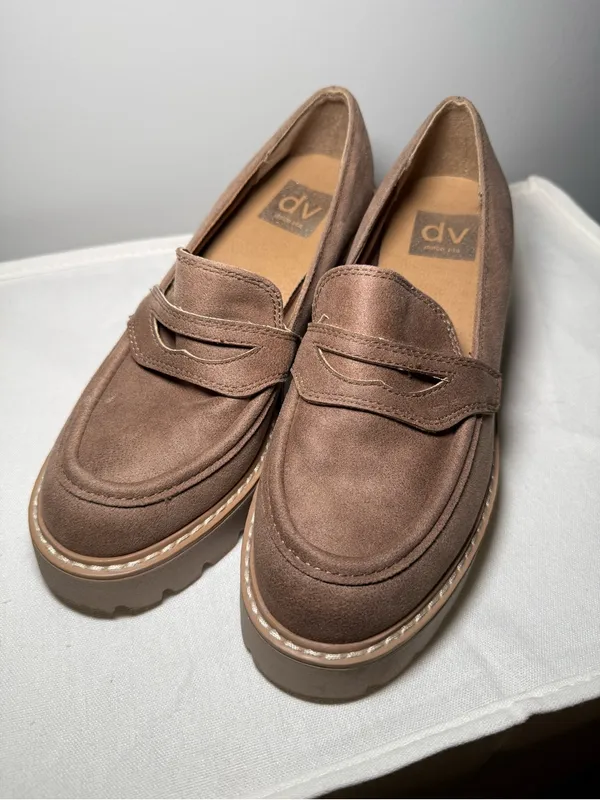 DV Dolce Vita Temecula Taupe Platform Lug Loafer Heels Women’s Size 6 - Image 4