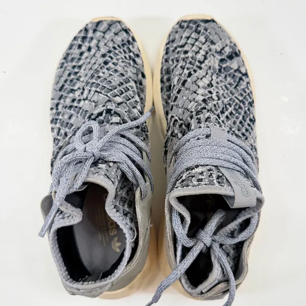 Adidas Women's Originals Tubular Entrap Sneakers Shoes BA7100 Size 7, Gray Snake - Image 3