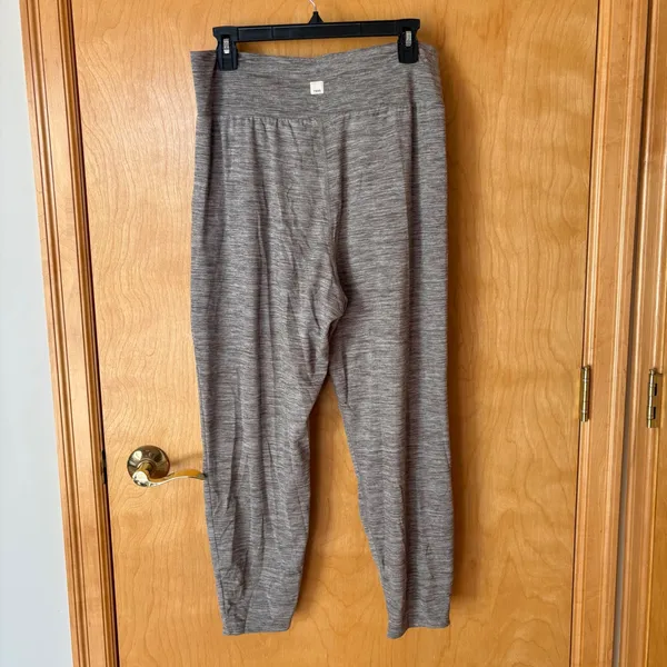 Vuori Performance Jogger Women Large Gray Heathered Pleated High Rise‎ Pants - Image 5