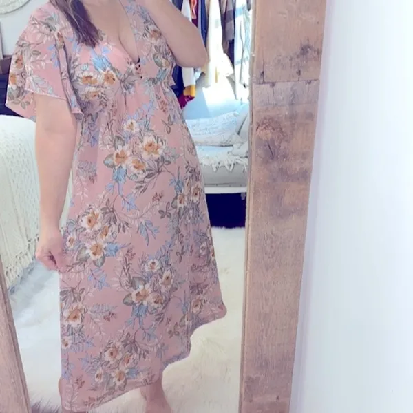 Bailey Blue pink floral maxi dress size medium - Image 2