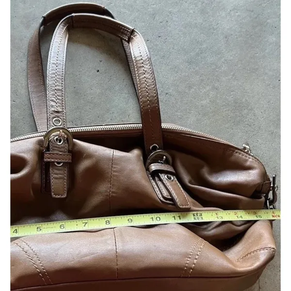 Coach F17220 Soho Shoulder Bag Purse Brown Leather Boho Slouchy Classic - Image 9