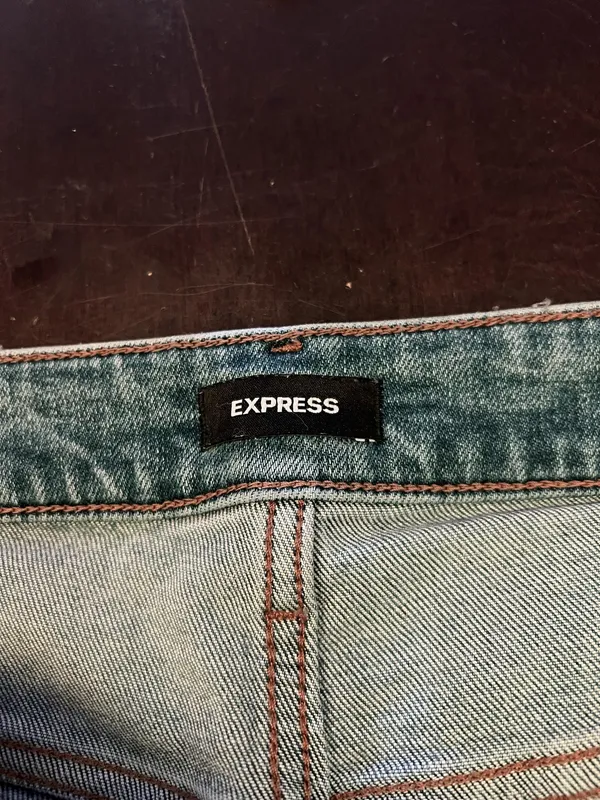 Express Boyfriend Mid Rise Jeans Womens 6L Light Blue Distressed Stretch Denim - Image 7