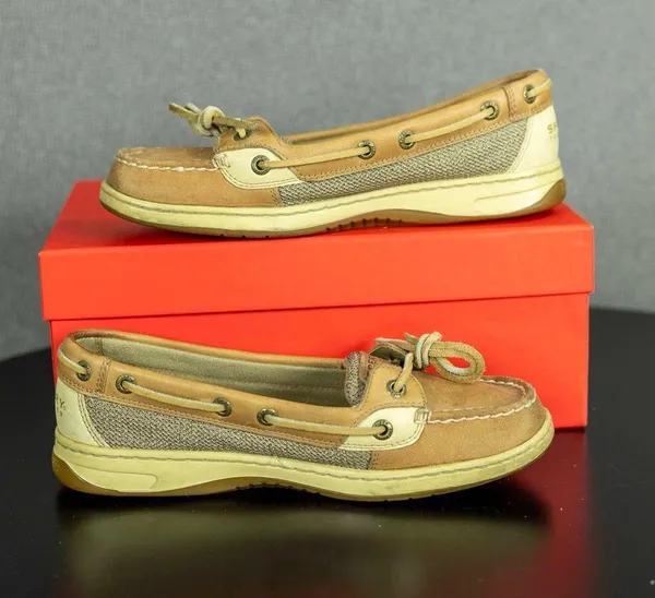 Classic Sperry Boat Shoes - Image 3