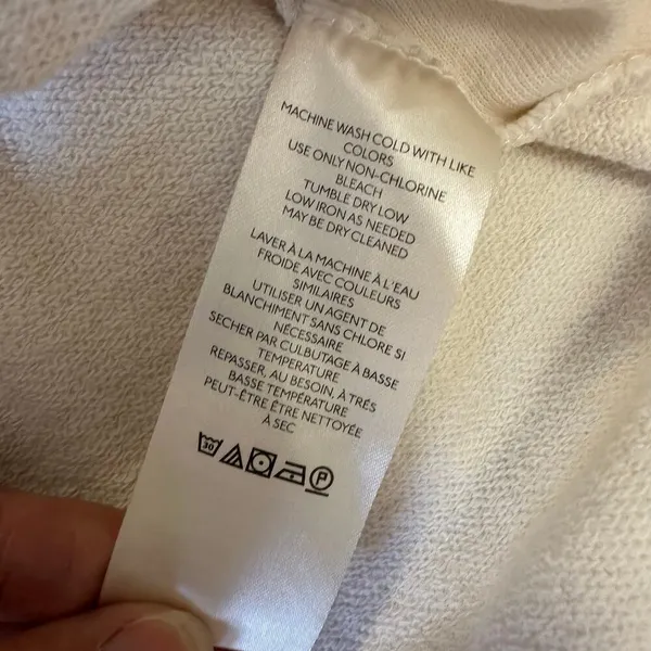 Anthropologie Pilcro Cream Long sleeve V-Neck Raw hem crop Sweatshirt Size Small - Image 6