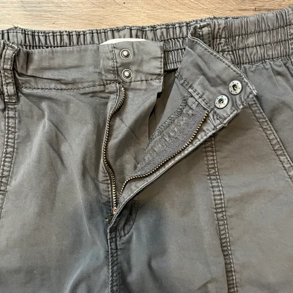 Gray Cargo Bubble Pants - Image 4