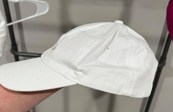 Mrs Hat White - Image 2