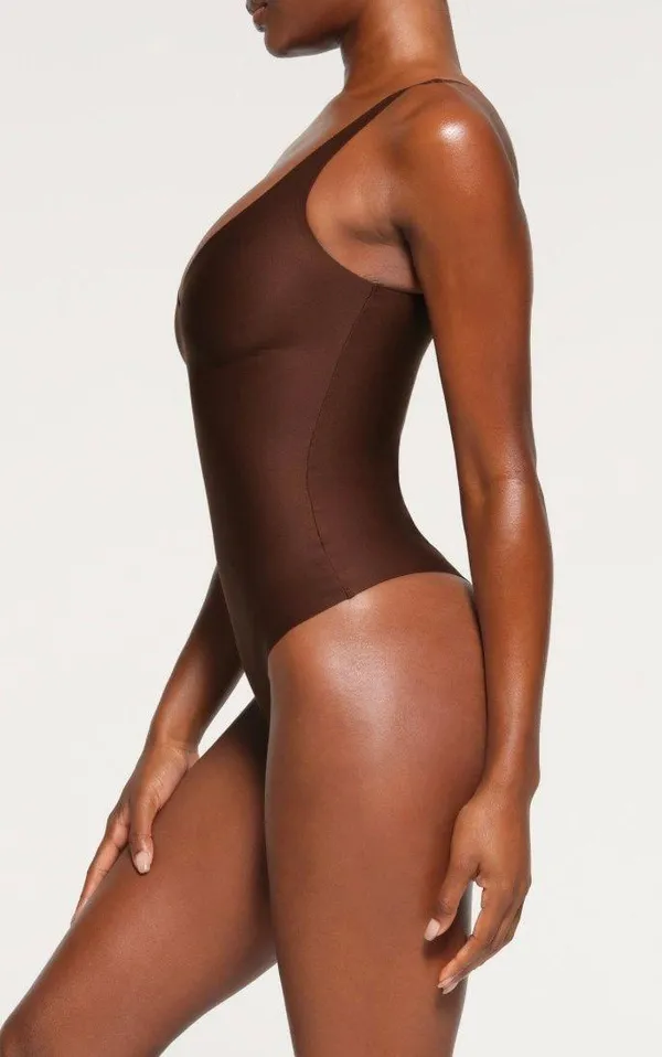 SKIMS unlined plunge thong bodysuit NWT Size xl - Image 4