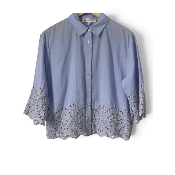 Chelsea & Theodore Light Blue Eyelet Embroidered Cotton Button Up Shirt M - Image 5