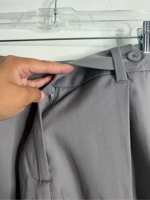 Wildfang Empower Gray‎ Pleated High Waist Wide Leg Bermuda Shorts Size 6 - Image 8