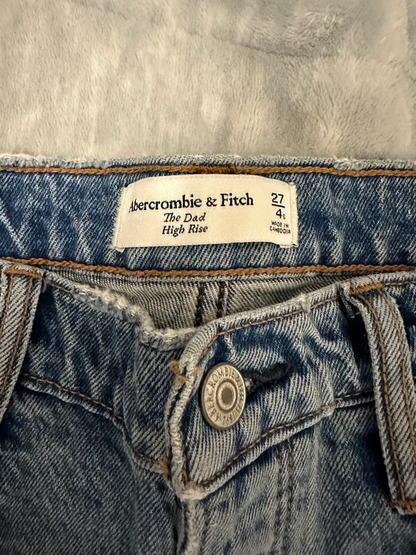 Abercrombie Dad Jeans - Image 4