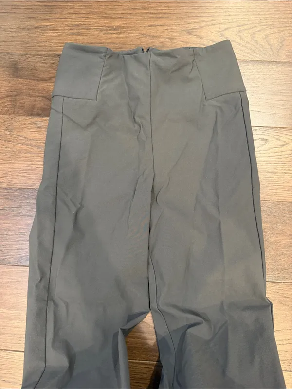 Athleta Stellar Straight Leg Pants Womens Size 0 Gray Front Hem Slit - C61-127 - Image 3