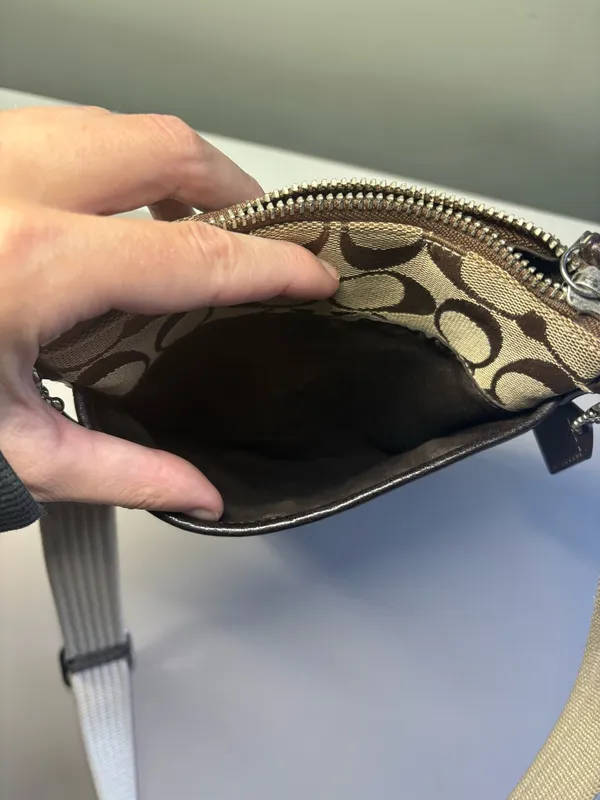 Coach Crossbody Purse Vintage - Image 6