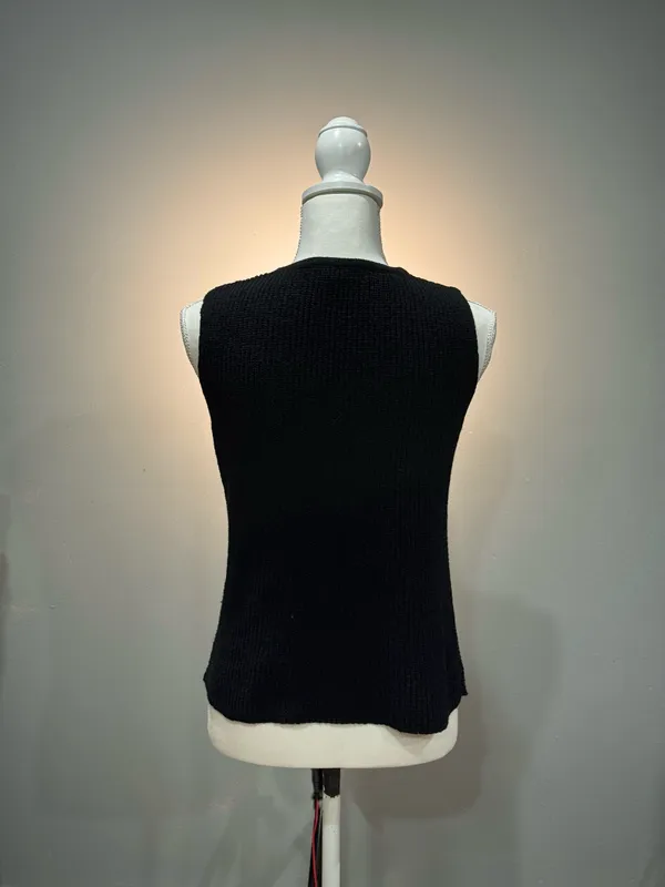Black Marled Knit Sleeveless Twist Hem Sweater Size M EUC - Image 2