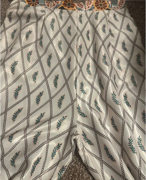 Vestique Pants Flowy Printed - Image 4