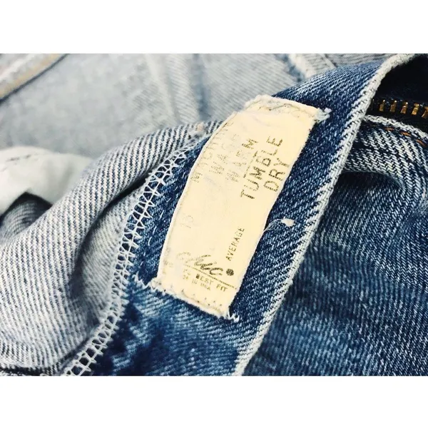 Vintage Chic High-Waisted Denim | Size 29 - Image 16