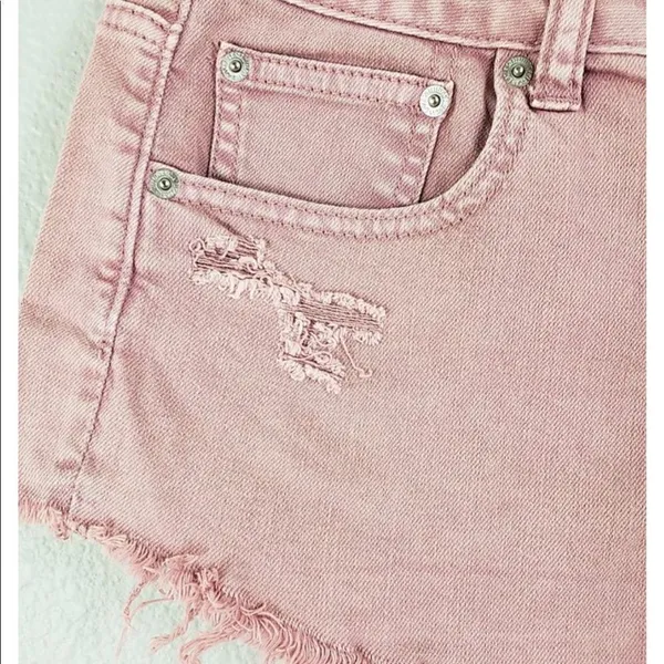 American Eagle ✨Pink Low Rise Stretch Denim Booty Shorts✨ - Image 5