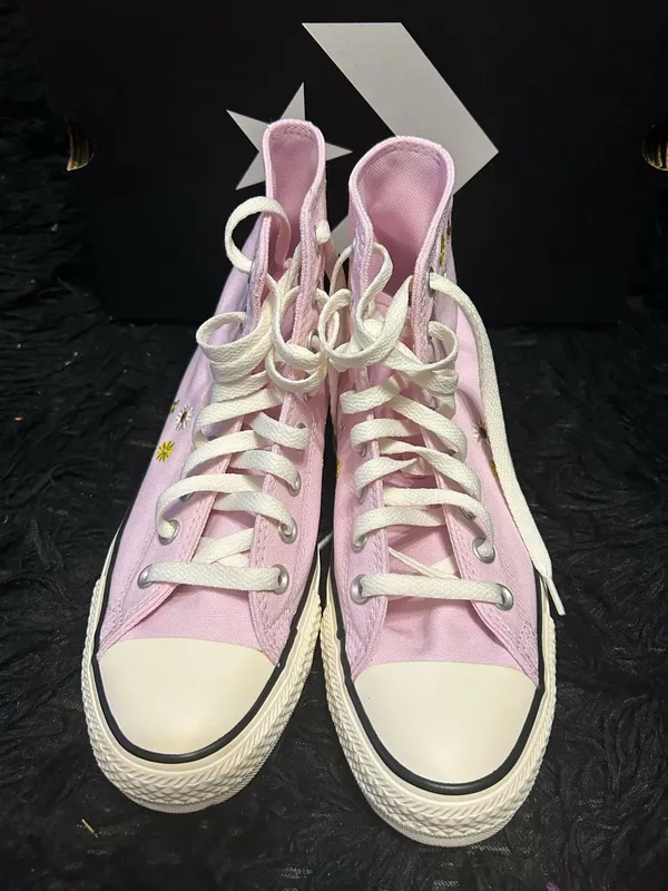 CONVERSE Ctas Hi top pink floral embroidered shoes sneakers women’s 8.5 new - Image 2