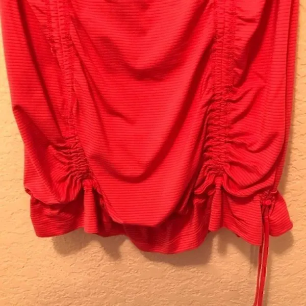 *30off3*‎ NWOT. Lululemon workout coral top - Image 11